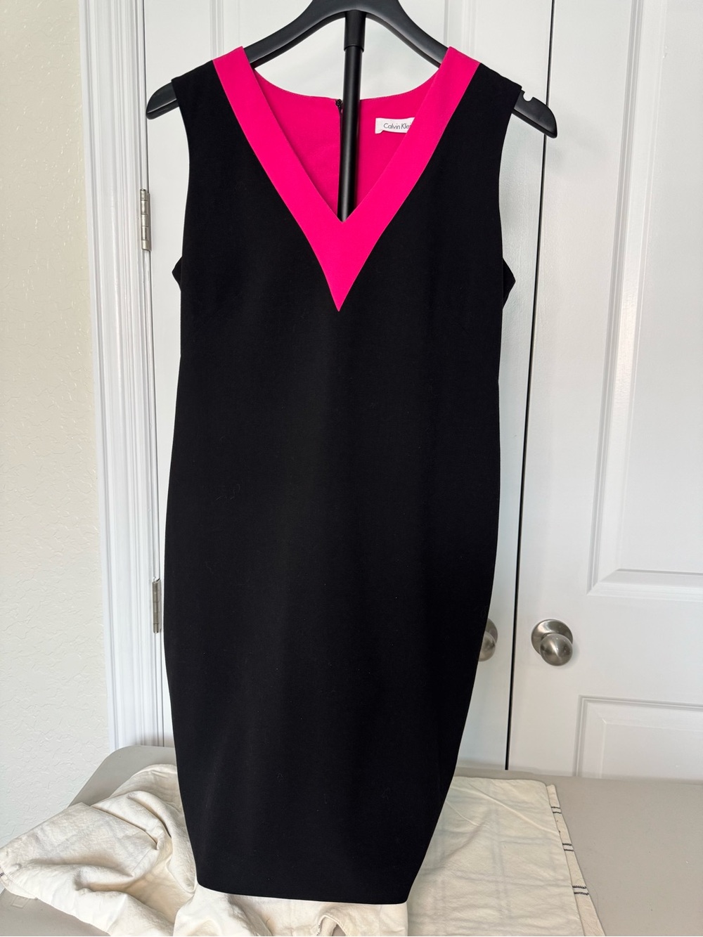 Calvin Klein Black Sleeveless Sheath Dress with Hot Pink V-Neck Accent